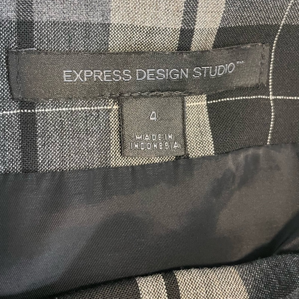 Y2K Express Plaid Skirt Gray 4 Prep Academia Schoolgirl Grunge Mini - Picture 11 of 16